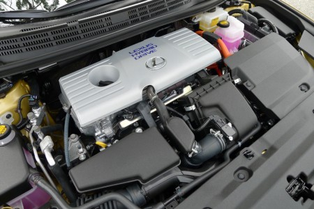 Engine of Lexus CT 200h