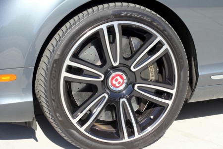 Wheel detail of the Bentley Continental GT V8