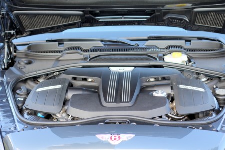 Engine of the Bentley Continental GT V8